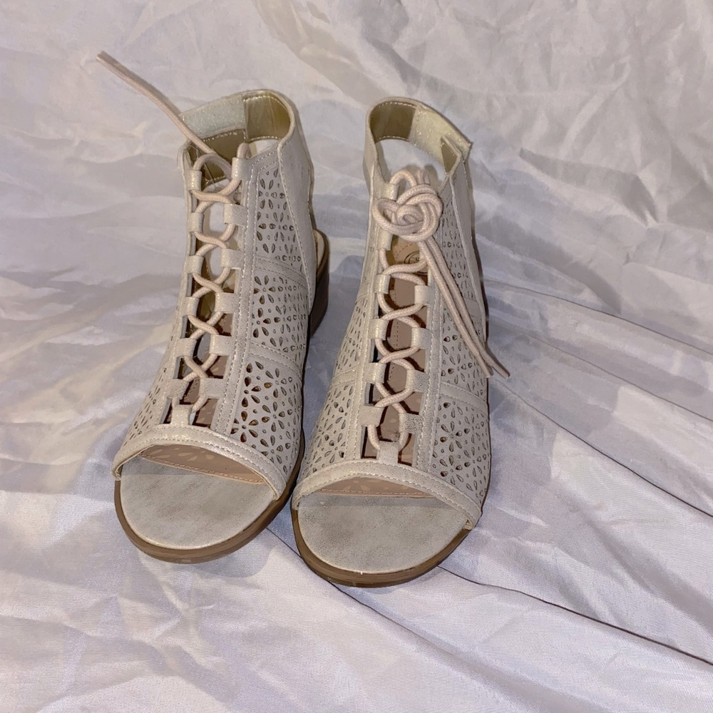 Girls low heel dress sandal